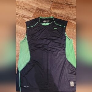 Mens Nike dri-fit shirt  size L